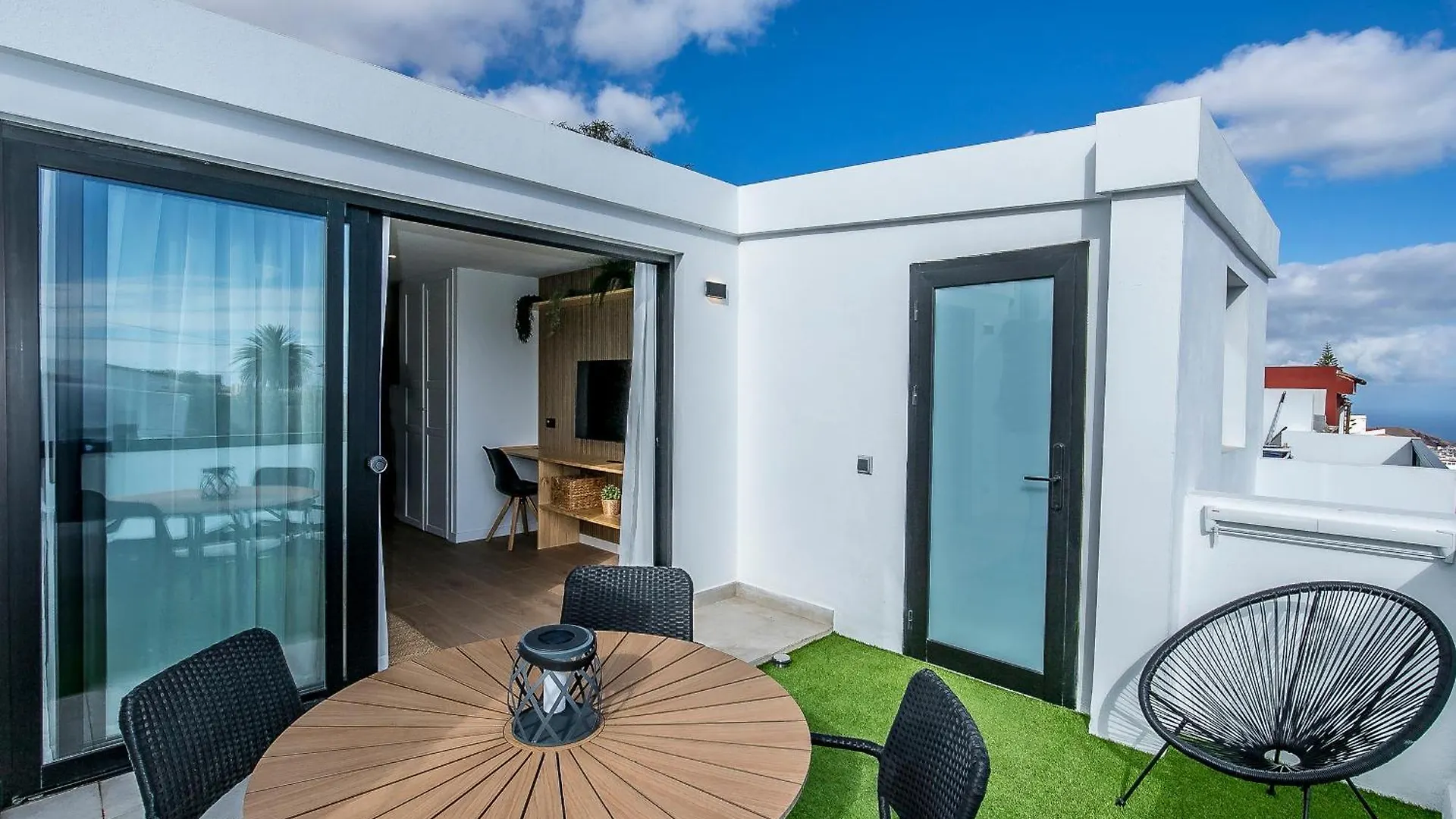 Modern Attic Escape With Peaceful Terrace Appartement Santa Cruz de Tenerife 0*,  Spanje